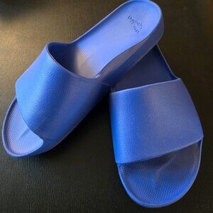 Archies Slides Women's 8/Mens 7